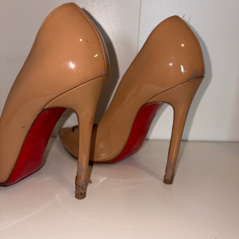 Christian Louboutin So Kate Nude Patent Leather Pointed Toe Pumps SZ 41 - Picture 4 of 7